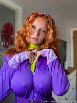 OnlyFans - Sophie Jane / @redhead.girlnextdoor Scene 37 — photo 6 of 20