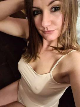 OnlyFans - 🥵 Boredenglishwife / @bored_english_wife 🥵 Scene 1 — photo 5 of 20