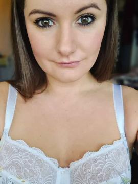 OnlyFans - 🥵 Boredenglishwife / @bored_english_wife 🥵 Scene 1 — photo 14 of 20