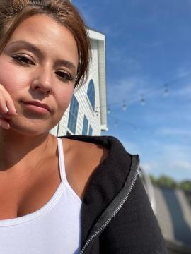 OnlyFans - Cherr.Bearr22 / @cherr.bearr22 Scene 12 — photo 17 of 20