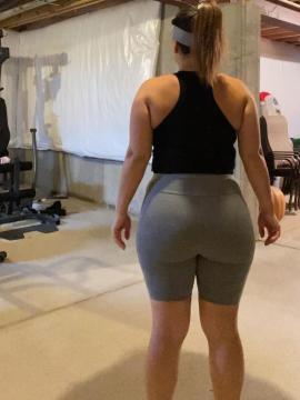 OnlyFans - Cherr.Bearr22 / @cherr.bearr22 Scene 15 — photo 5 of 20