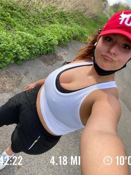 OnlyFans - Cherr.Bearr22 / @cherr.bearr22 Scene 15 — photo 10 of 20