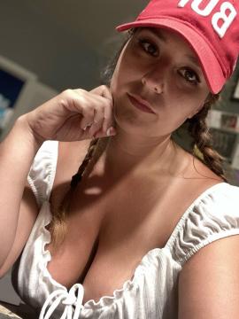 OnlyFans - Cherr.Bearr22 / @cherr.bearr22 Scene 17 — photo 8 of 20
