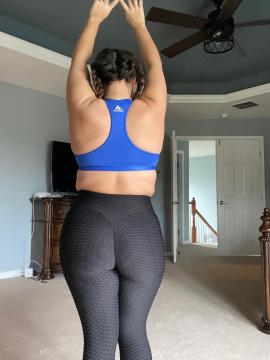 OnlyFans - Cherr.Bearr22 / @cherr.bearr22 Scene 26 — photo 1 of 20