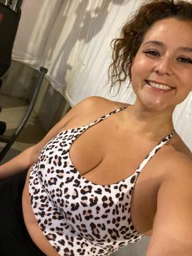 OnlyFans - Cherr.Bearr22 / @cherr.bearr22 Scene 27 — photo 1 of 20