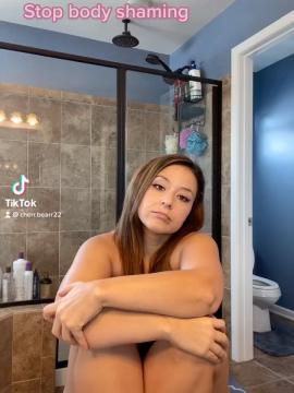 OnlyFans - Cherr.Bearr22 / @cherr.bearr22 Scene 30 — photo 5 of 20