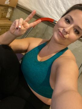 OnlyFans - Cherr.Bearr22 / @cherr.bearr22 Scene 33 — photo 19 of 20