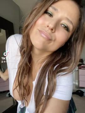 OnlyFans - Cherr.Bearr22 / @cherr.bearr22 Scene 34 — photo 18 of 20
