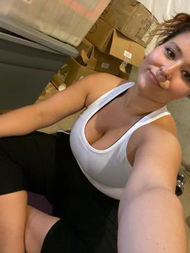 OnlyFans - Cherr.Bearr22 / @cherr.bearr22 Scene 35 — photo 9 of 20