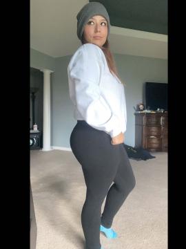 OnlyFans - Cherr.Bearr22 / @cherr.bearr22 Scene 42 — photo 2 of 20