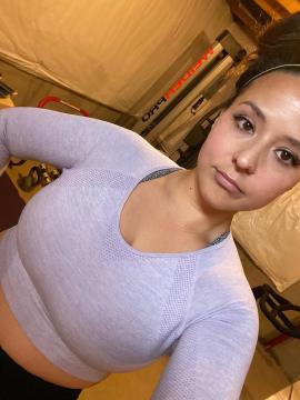 OnlyFans - Cherr.Bearr22 / @cherr.bearr22 Scene 47 — photo 1 of 20