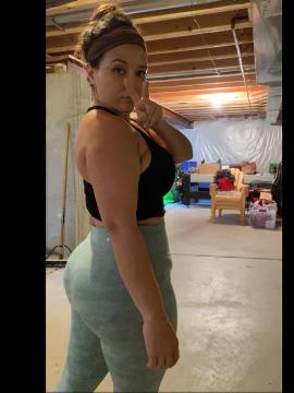 OnlyFans - Cherr.Bearr22 / @cherr.bearr22 Scene 48 — photo 16 of 20