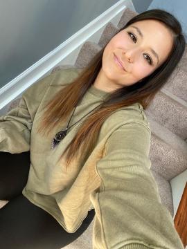 OnlyFans - Cherr.Bearr22 / @cherr.bearr22 Scene 49 — photo 5 of 20