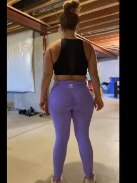 OnlyFans - Cherr.Bearr22 / @cherr.bearr22 Scene 54 — photo 3 of 20
