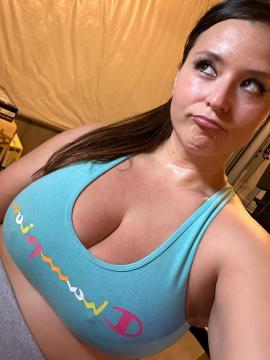 OnlyFans - Cherr.Bearr22 / @cherr.bearr22 Scene 57 — photo 14 of 20