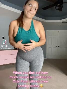 OnlyFans - Cherr.Bearr22 / @cherr.bearr22 Scene 68 — photo 9 of 20