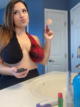 OnlyFans - Cherr.Bearr22 / @cherr.bearr22 Scene 70 — photo 2 of 20