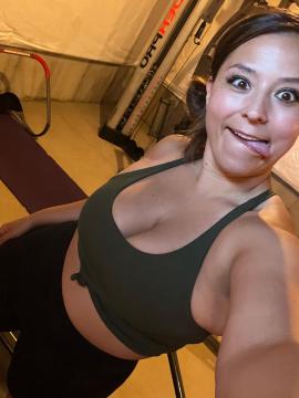 OnlyFans - Cherr.Bearr22 / @cherr.bearr22 Scene 79 — photo 17 of 20
