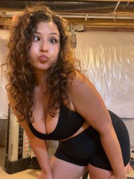 OnlyFans - Cherr.Bearr22 / @cherr.bearr22 Scene 88 — photo 14 of 20