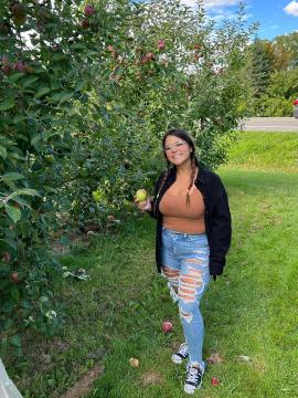 OnlyFans - Cherr.Bearr22 / @cherr.bearr22 Scene 90 — photo 12 of 20