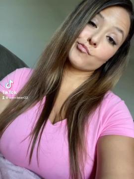 OnlyFans - Cherr.Bearr22 / @cherr.bearr22 Scene 90 — photo 15 of 20