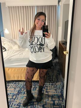 OnlyFans - Cherr.Bearr22 / @cherr.bearr22 Scene 91 — photo 6 of 20