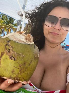 OnlyFans - Cherr.Bearr22 / @cherr.bearr22 Scene 108 — photo 11 of 20