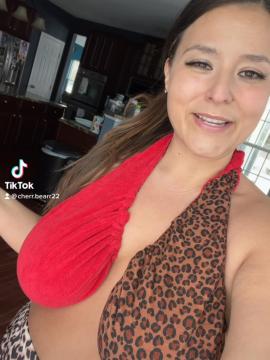 OnlyFans - Cherr.Bearr22 / @cherr.bearr22 Scene 114 — photo 9 of 20