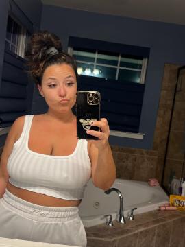 OnlyFans - Cherr.Bearr22 / @cherr.bearr22 Scene 120 — photo 4 of 20