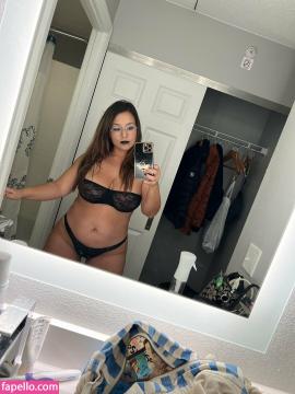 OnlyFans - Cherr.Bearr22 / @cherr.bearr22 Scene 128 — photo 13 of 20