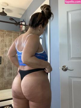 OnlyFans - Cherr.Bearr22 / @cherr.bearr22 Scene 144 — photo 8 of 20