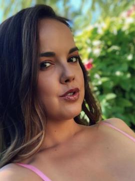 OnlyFans - Dillion Harper / @dillionharper Scene 10 — photo 6 of 20