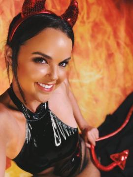 OnlyFans - Dillion Harper / @dillionharper Scene 67 — photo 5 of 20