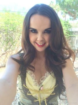 OnlyFans - Dillion Harper / @dillionharper Scene 299 — photo 5 of 20