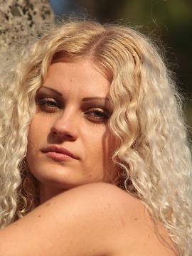 Sexy fit babe Airin lets her hairy pussy breathe out in nature. — photo 10 of 15