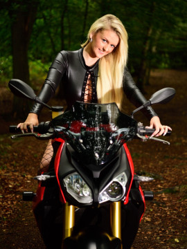 Sexy In Leathers — photo 1 of 12