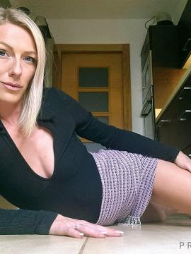 OnlyFans - Polly Kendall / @vippollykendall Scene 15 — photo 7 of 20
