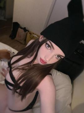 OnlyFans - Brina / @bsidexxi Scene 14 — photo 12 of 20