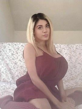 OnlyFans - Amber Alena / @amberalenaxxx Scene 11
