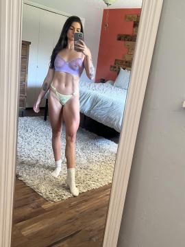 OnlyFans - Mia Mae / @mia_mae19 Scene 17 — photo 20 of 20