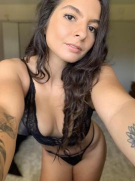 OnlyFans - Mia Mae / @mia_mae19 Scene 23 — photo 6 of 20