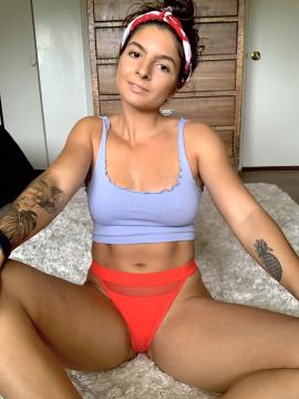 OnlyFans - Mia Mae / @mia_mae19 Scene 36 — photo 10 of 20