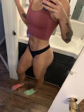 OnlyFans - Mia Mae / @mia_mae19 Scene 41 — photo 12 of 20