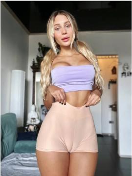 OnlyFans - supersofi / Super Sofi / SofiTeenGirl / SofiCuteGirl / Sofi Quihug — photo 7 of 11