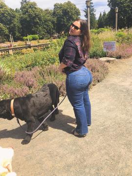 OnlyFans - Ana Pessack / @thebumbumqueen Scene 10 — photo 7 of 20