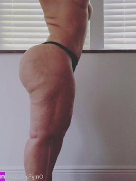 OnlyFans - Ana Pessack / @thebumbumqueen Scene 27 — photo 4 of 20