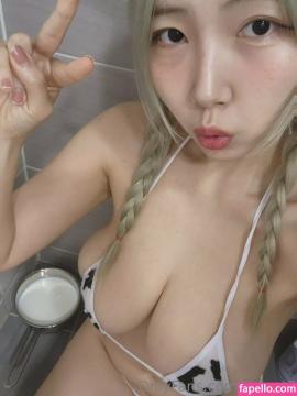 OnlyFans - Velvet / @velvet7 Scene 97 — photo 16 of 20