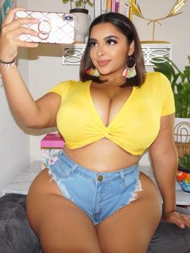 OnlyFans - Tania Bombon / @taniabombon Scene 9 — photo 7 of 20
