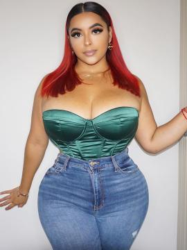 OnlyFans - Tania Bombon / @taniabombon Scene 11 — photo 12 of 20