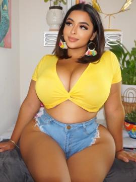 OnlyFans - Tania Bombon / @taniabombon Scene 16 — photo 7 of 20